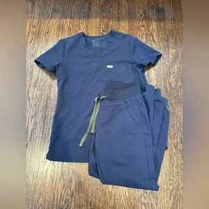 Figs Quiet Navy Set XS